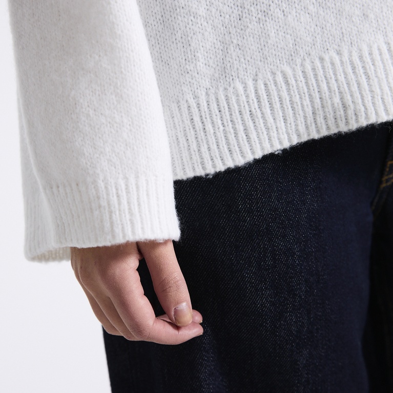 Basic knit sweater "Camilla" Off white